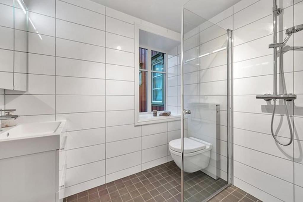 Cosy 2-Rooms Apartment In The City Center Тромсё Экстерьер фото